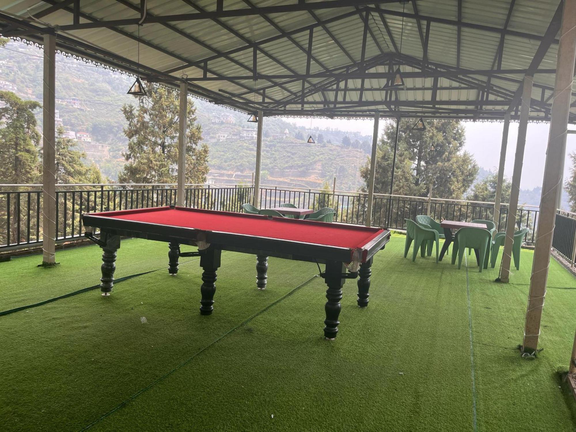 Royal Hill Inn Mussoorie Luaran gambar